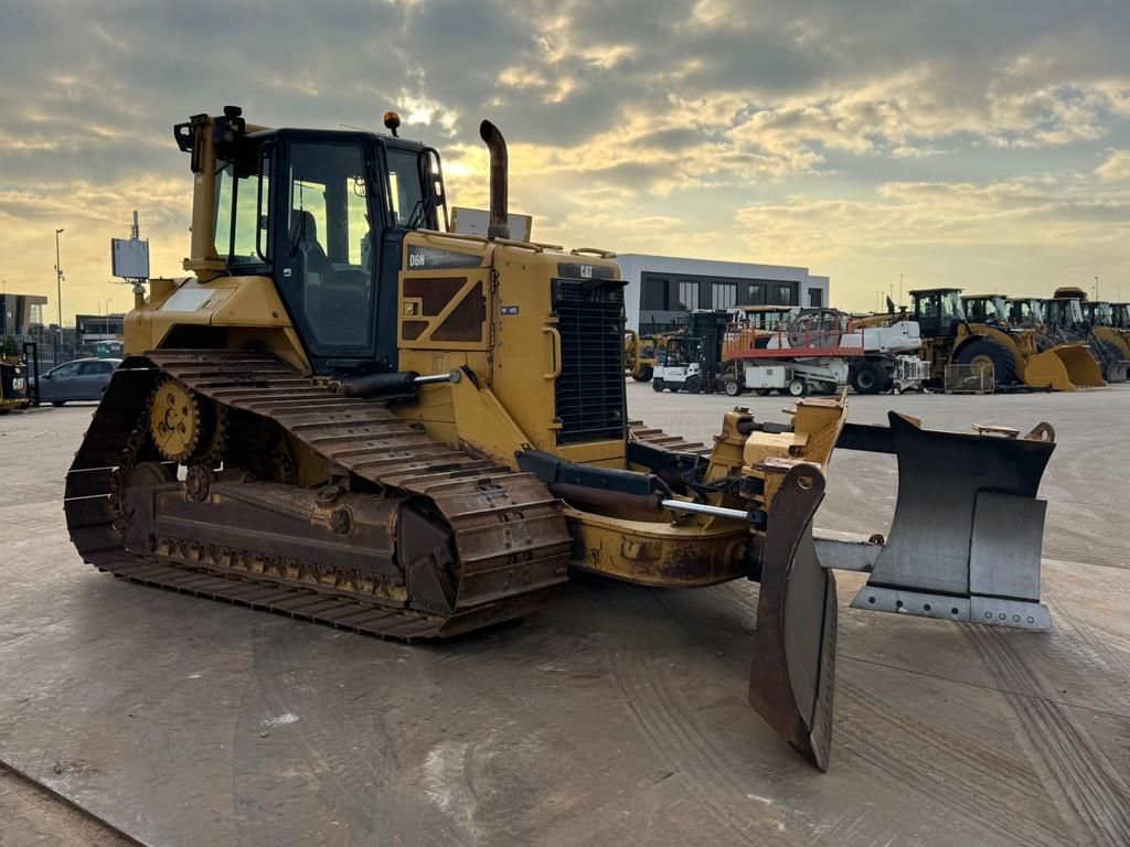 CAT D6N LGP