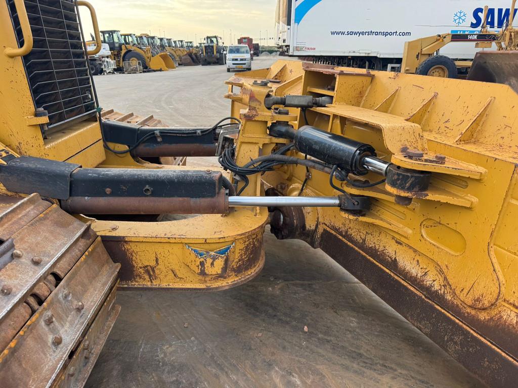 CAT D6N LGP