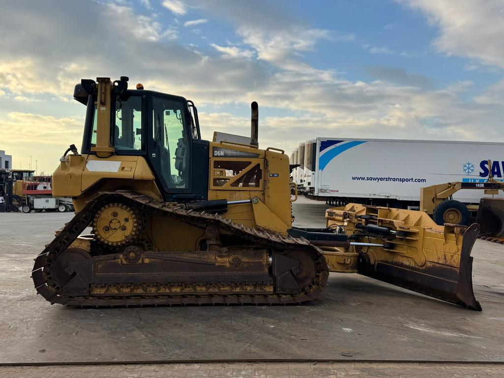 CAT D6N LGP