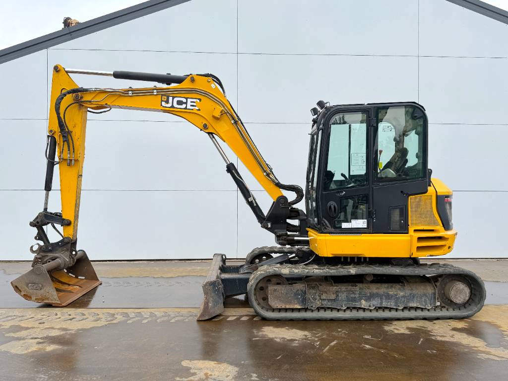 JCB 86C-1 - Hammer Lines / Quick Coupler