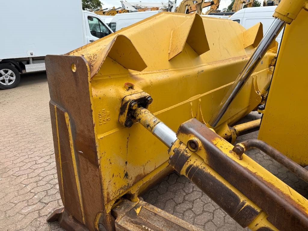 Komatsu D155AX-8 - German Machine / Ripper Valve / Camera