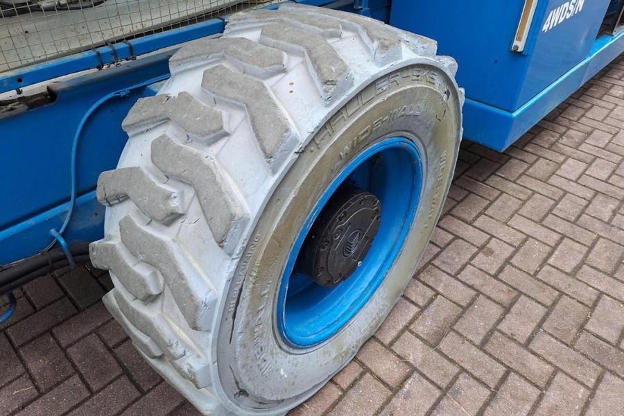 Holland Lift Megastar G320DL30 4WDS/N Diesel, 4x4x4 Drive, 34m