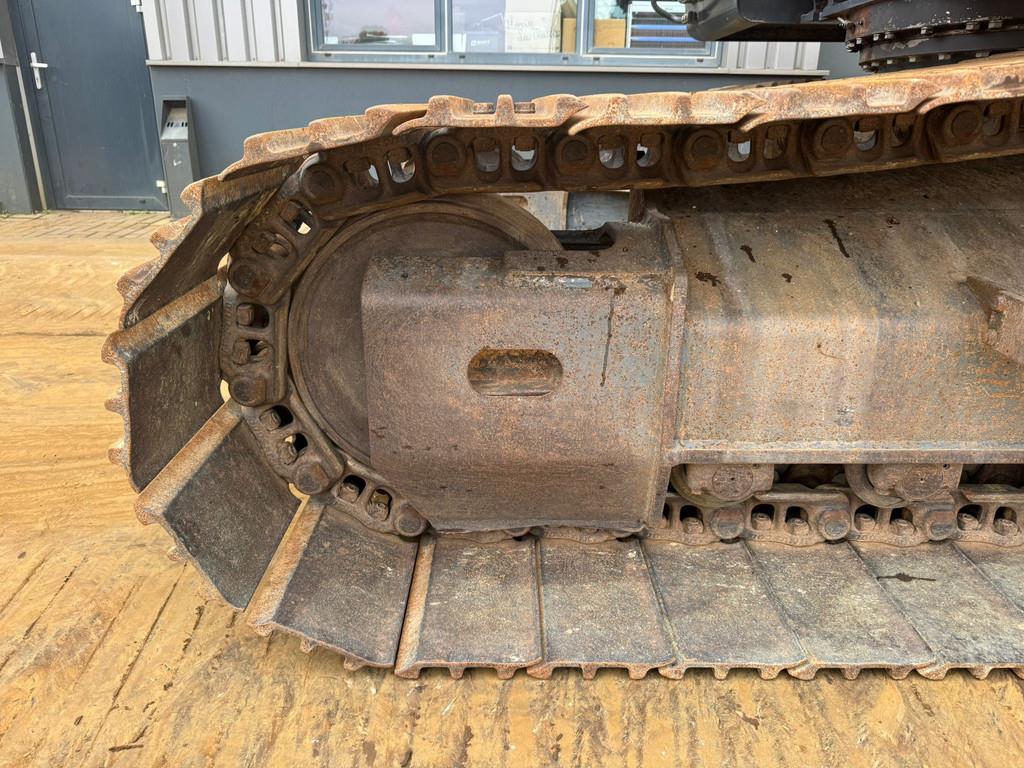 2022 دووسان DX225LC-7-45848607