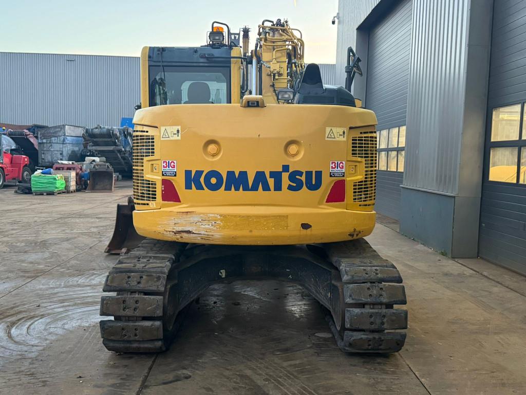 Komatsu PC138-11