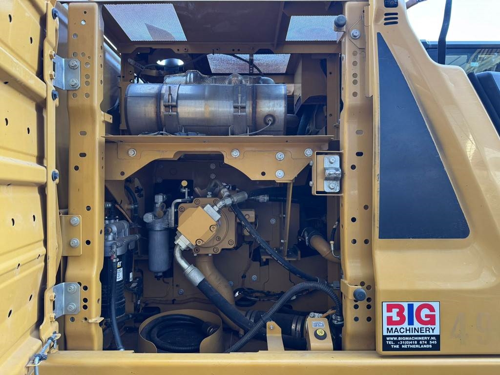 CAT 320GC