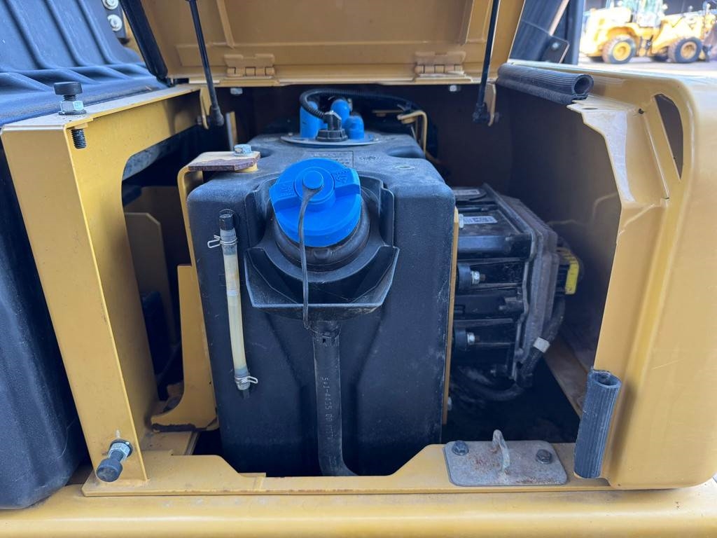 CAT 320GC