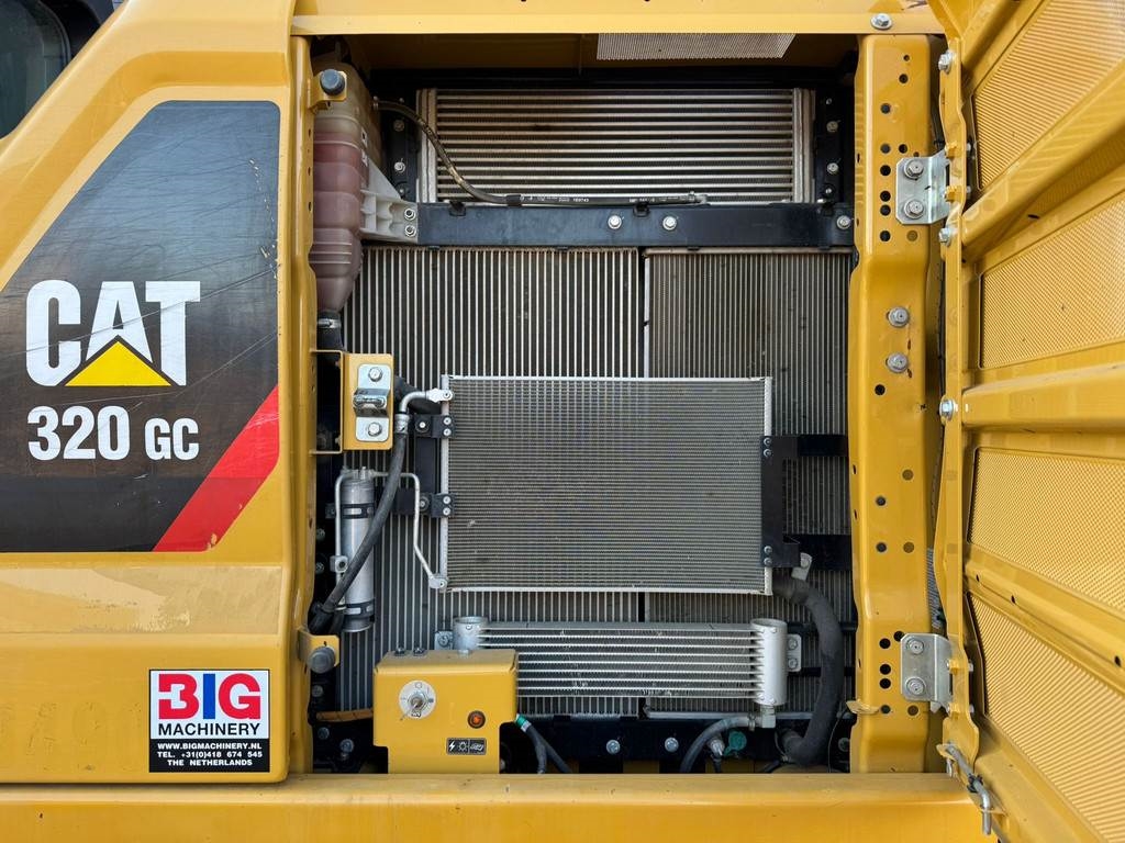 CAT 320GC