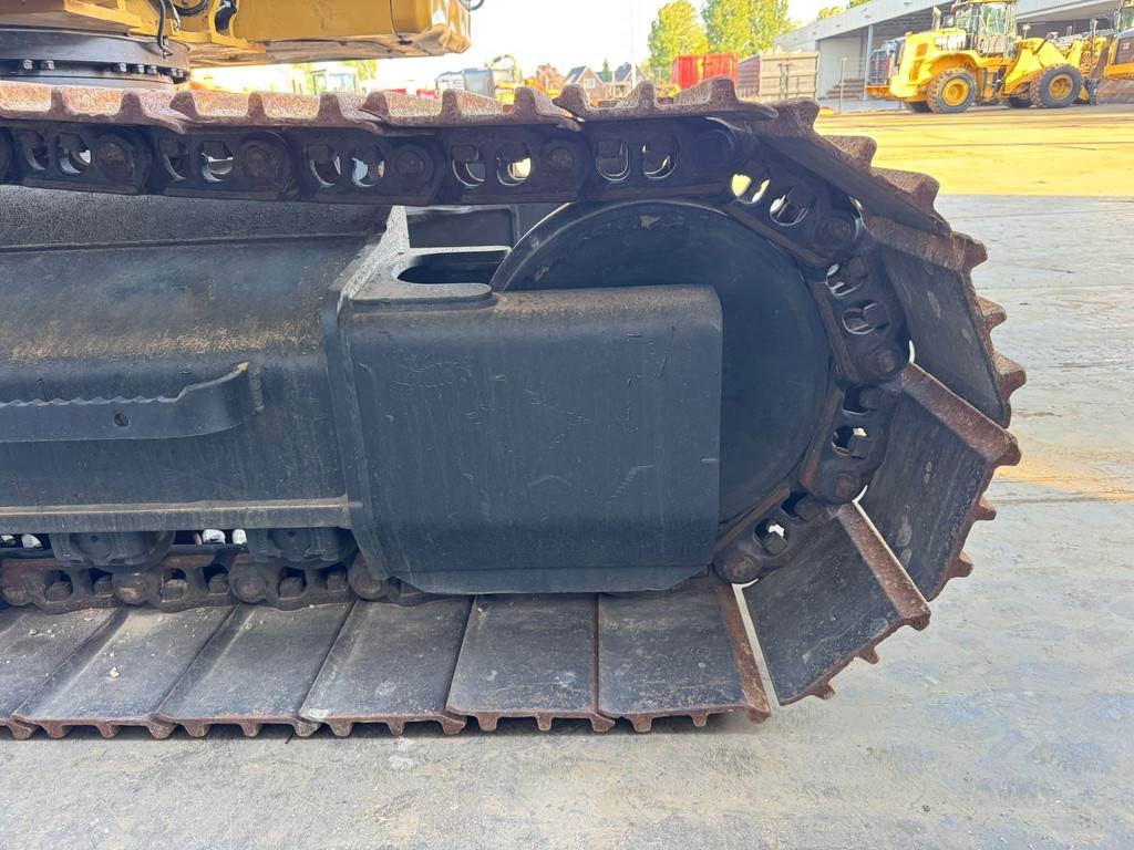 CAT 320GC