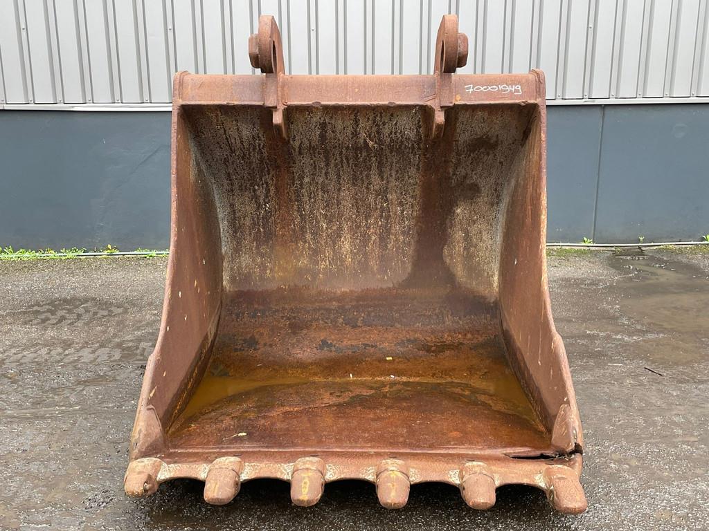 Verachtert Bucket with teeth