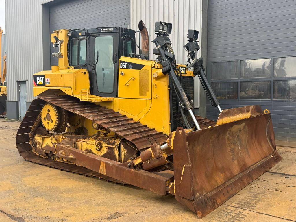 CAT D6T LGP