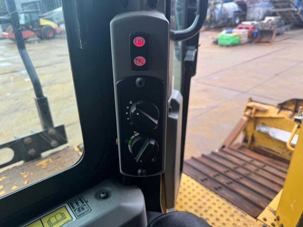 CAT D6T LGP