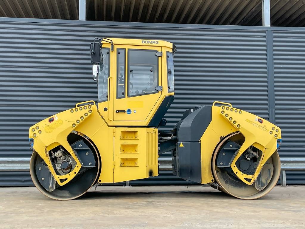 Bomag BW 154 AD-4