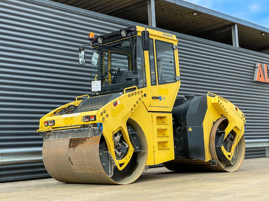 Bomag BW 154 AD-4