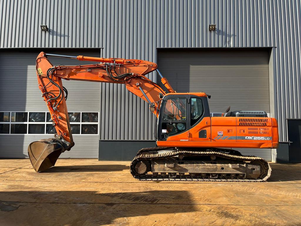 Image de PELLETEUSES SUR CHENILLES 2013 Doosan DX 255 LC