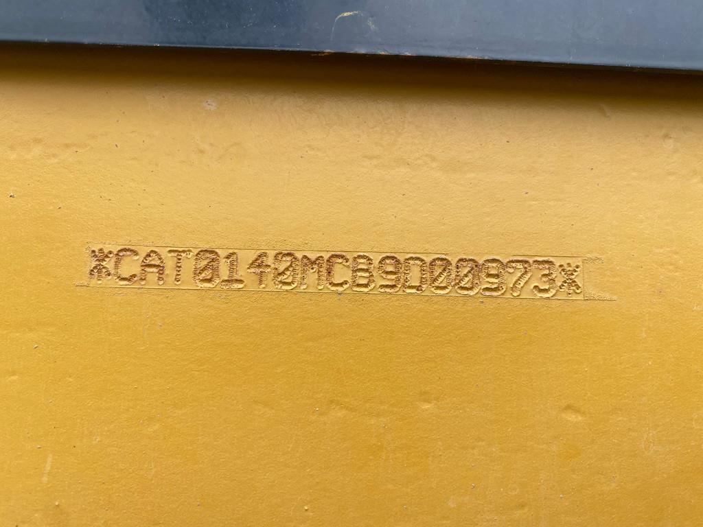 CAT 140M Ripper + Pushblock