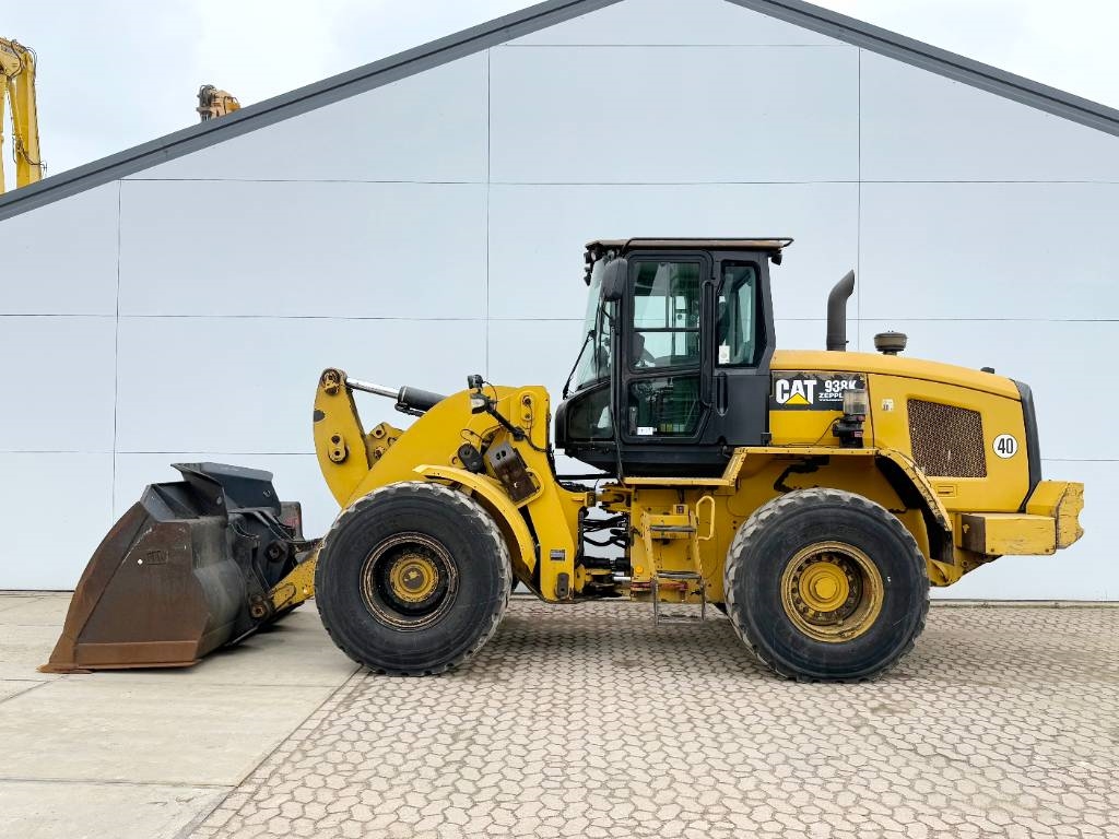 CAT 938K - German German / Backup Camera