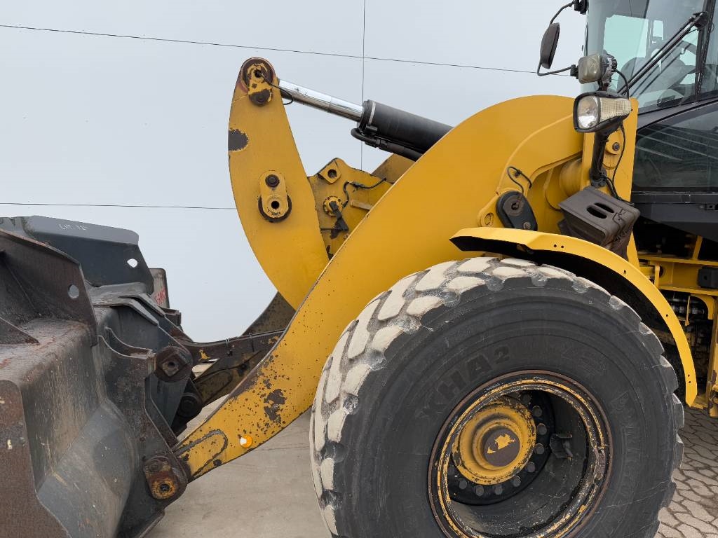 CAT 938K - German German / Backup Camera