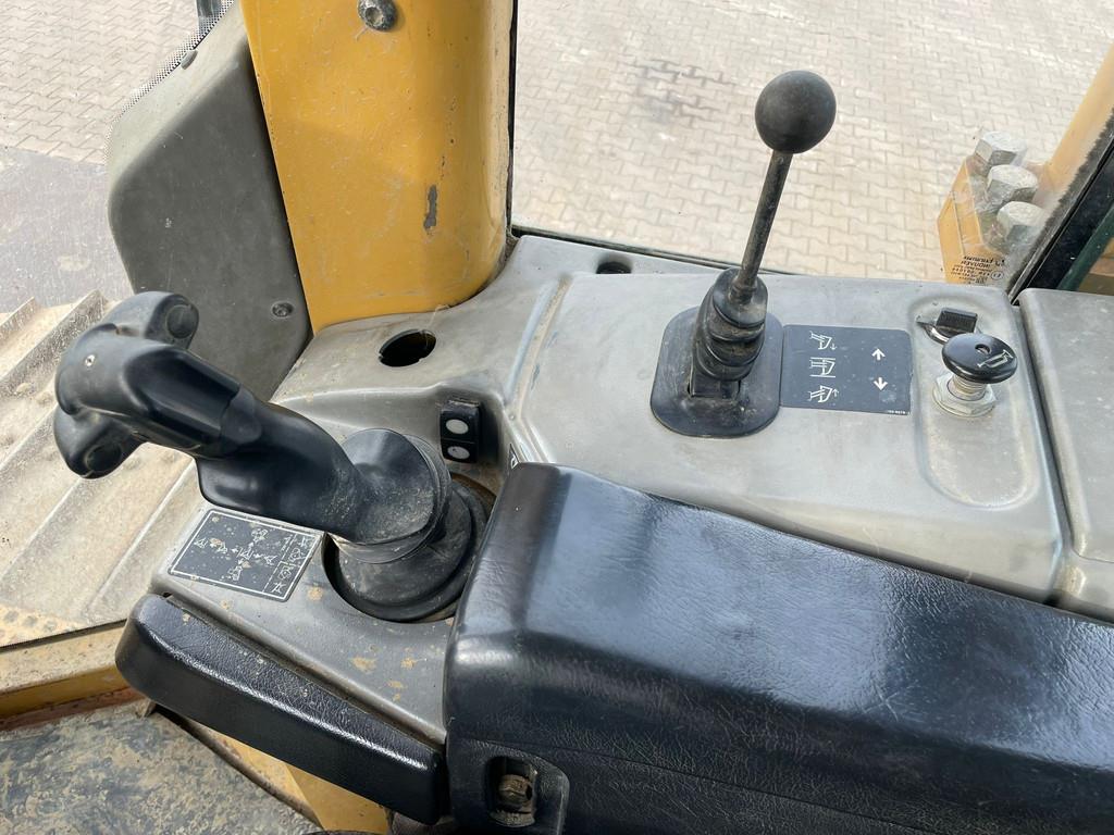 CAT D6N LGP