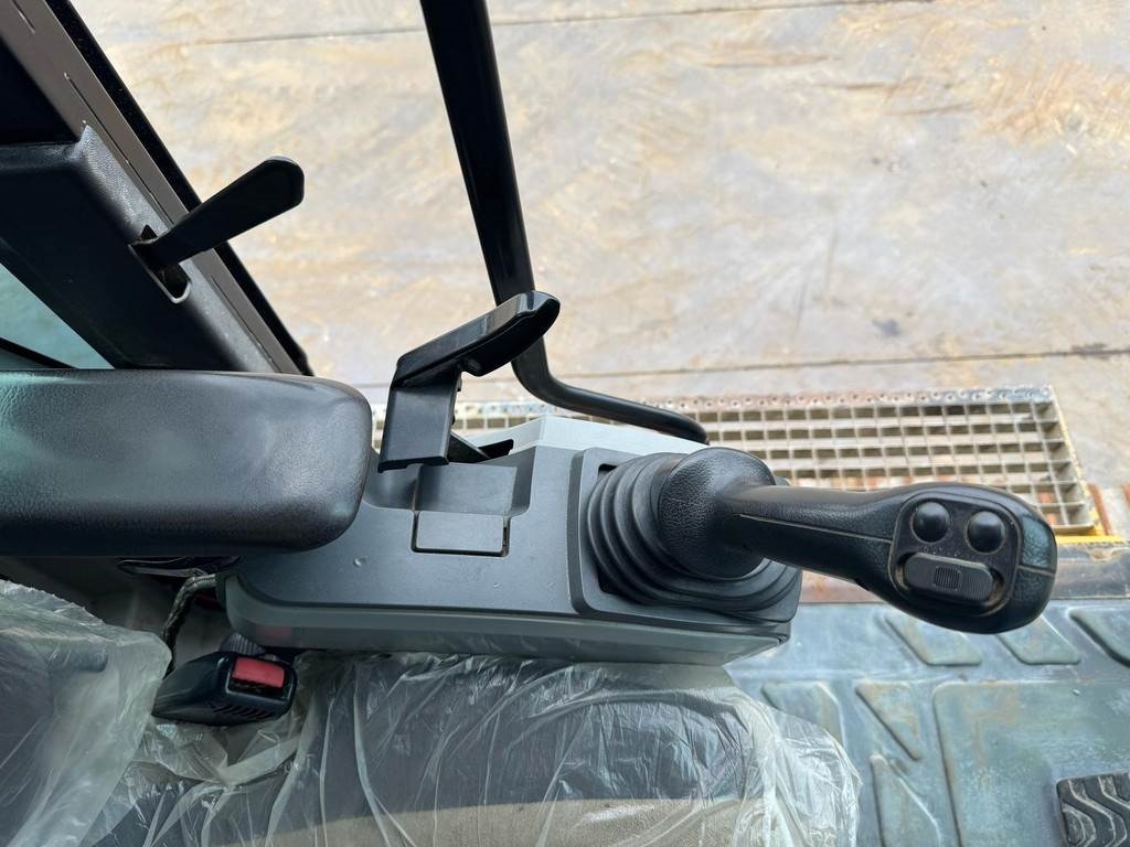 CAT 352F