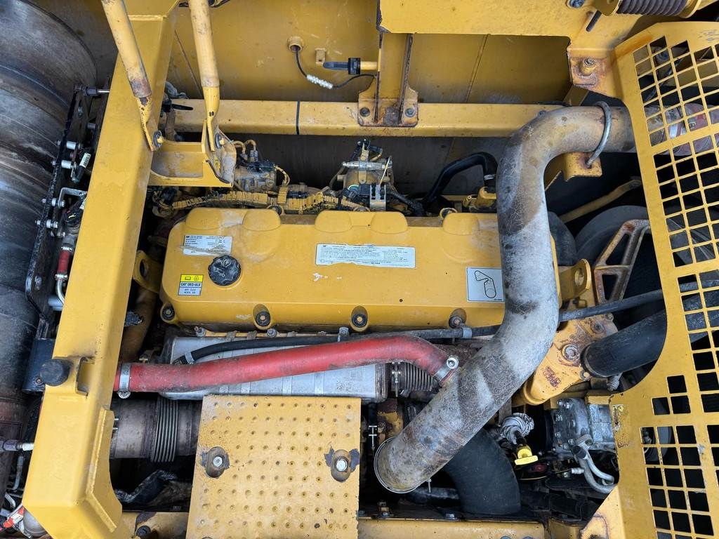 CAT 352F