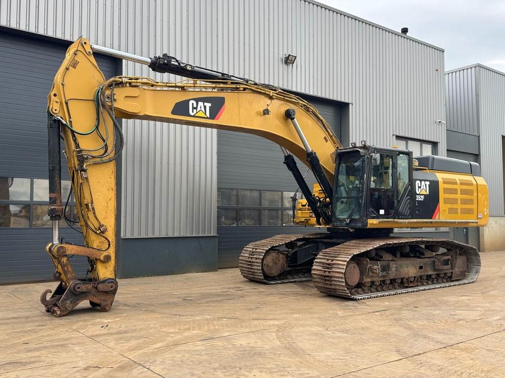 CAT 352F