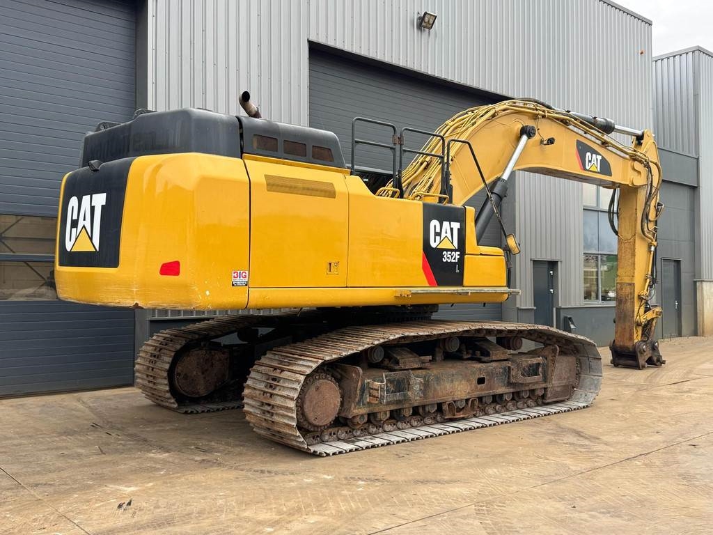 CAT 352F