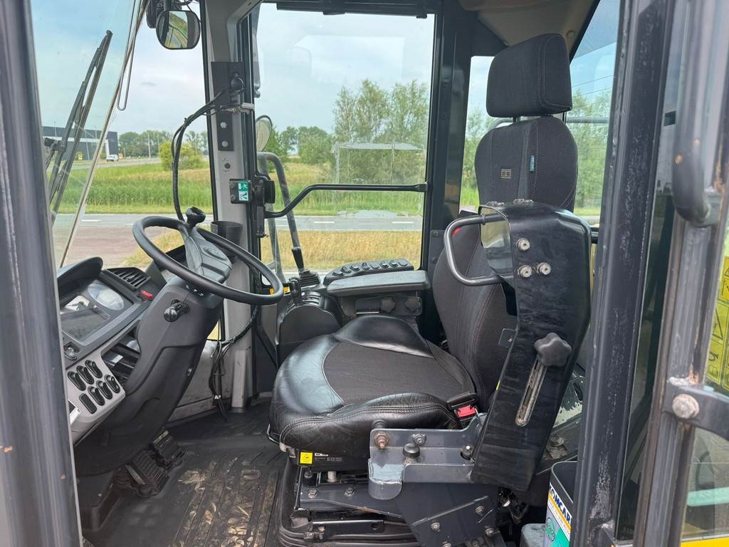 Komatsu WA500-8 Wheel Loader