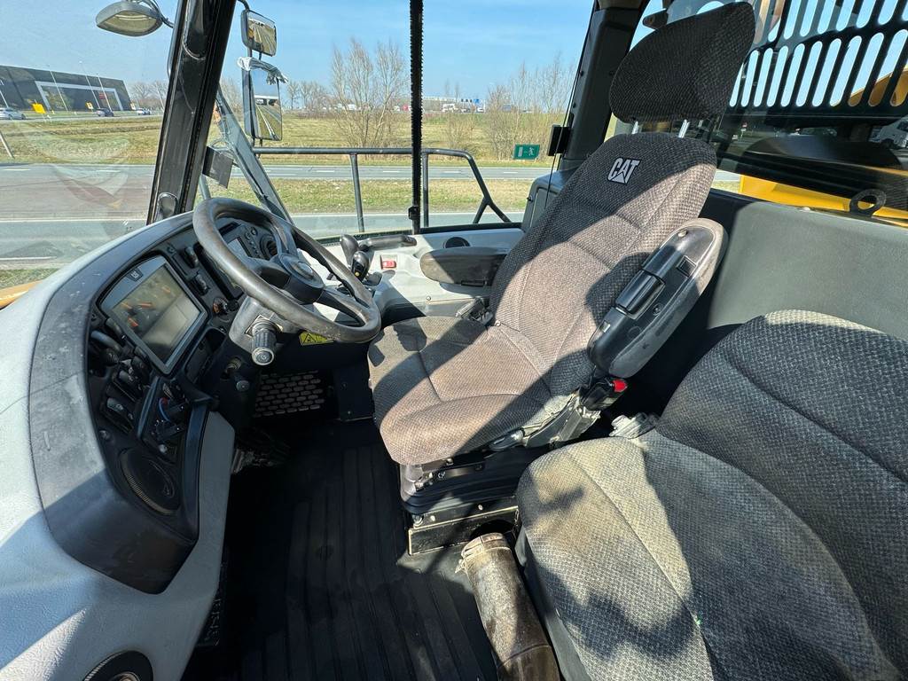 CAT 735C - Rebuild transmission