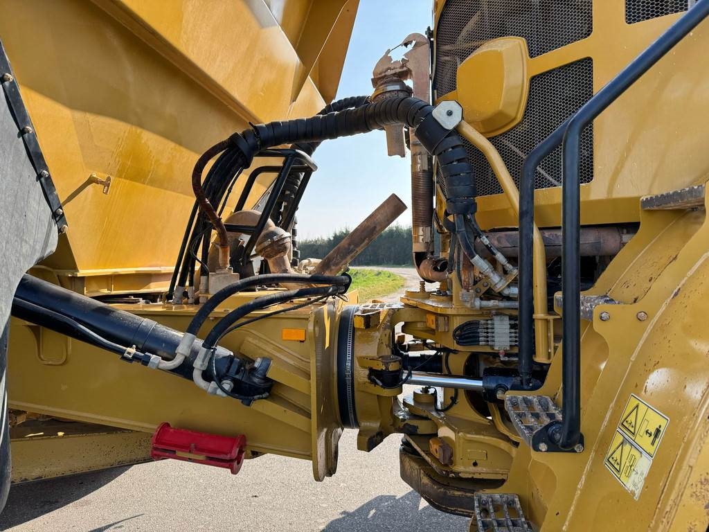 CAT 735C - Rebuild transmission