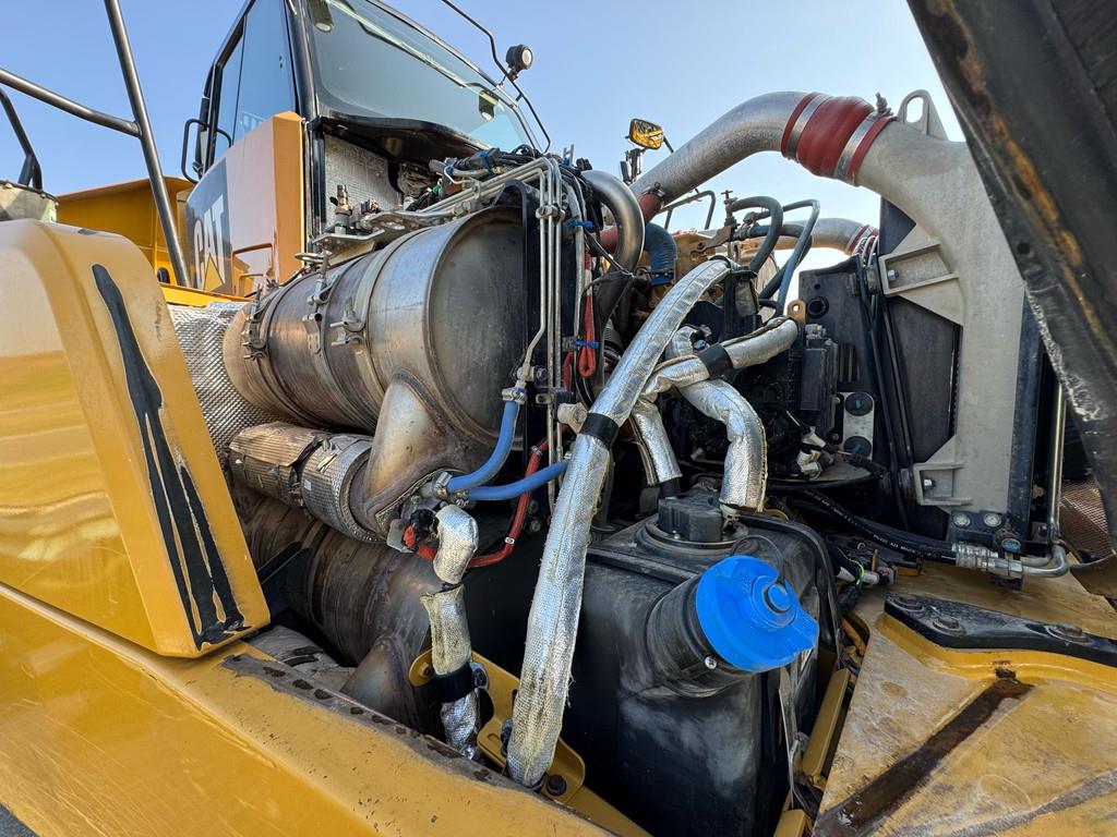 CAT 735C - Rebuild transmission