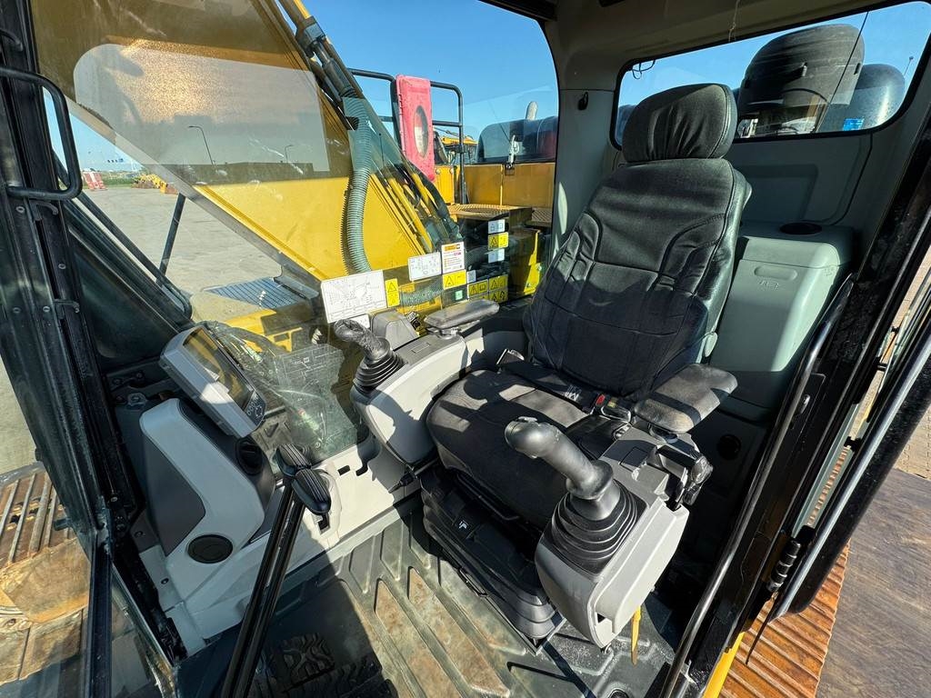 CAT 326FL