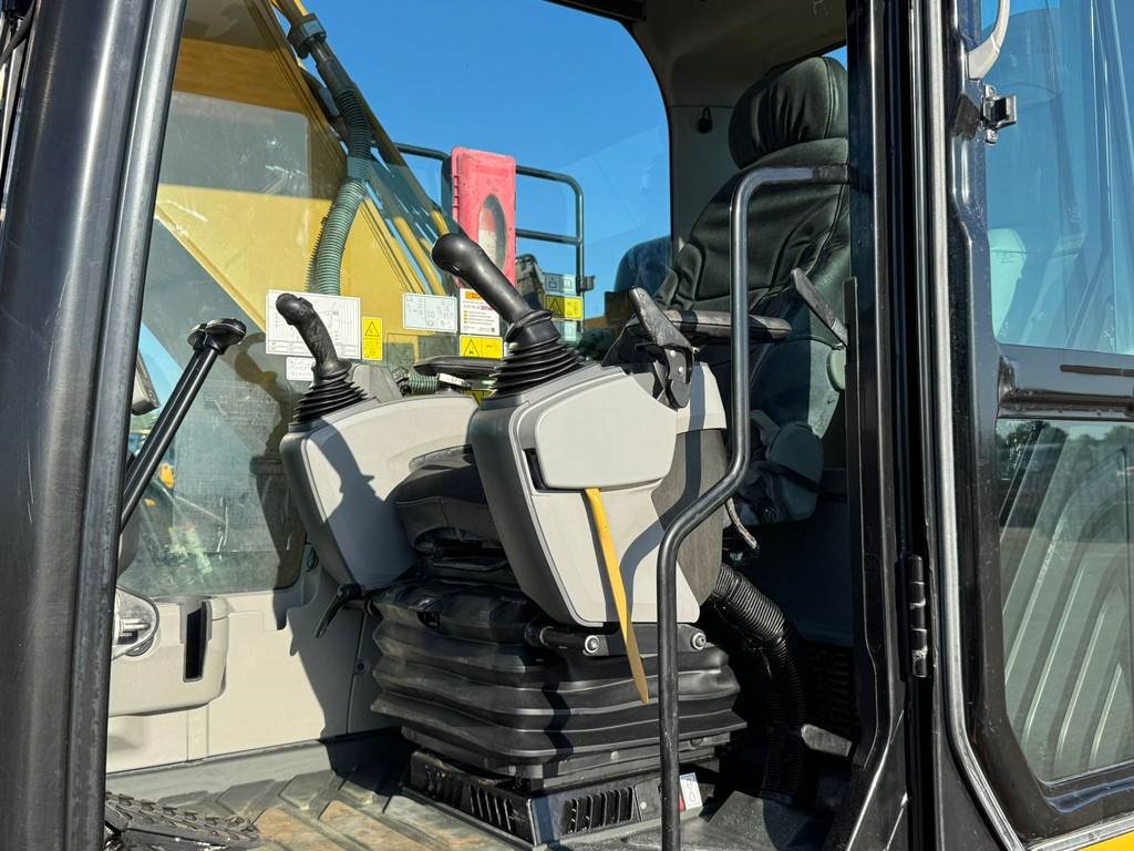 CAT 326FL