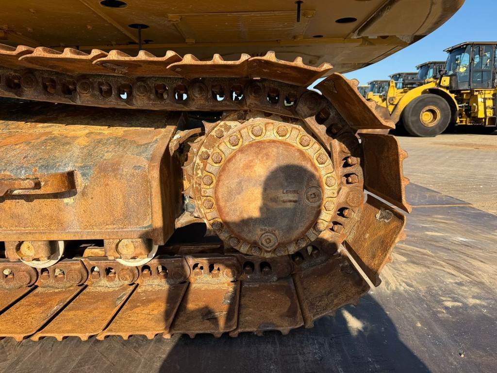 CAT 326FL