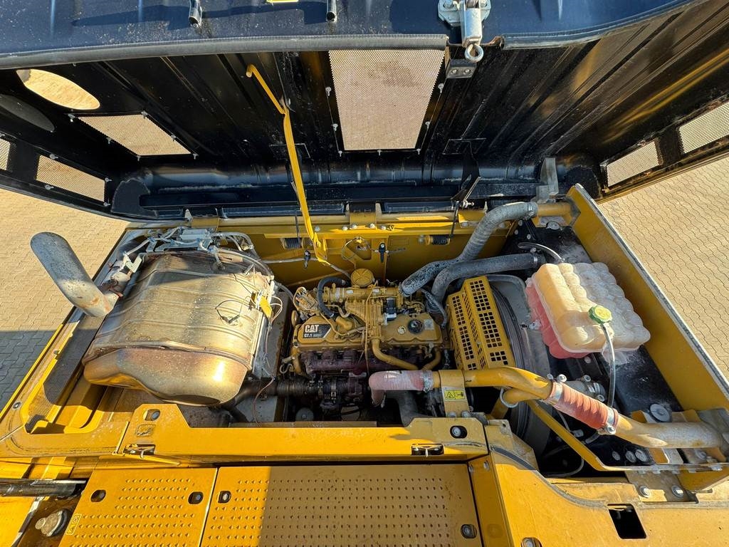 CAT 326FL