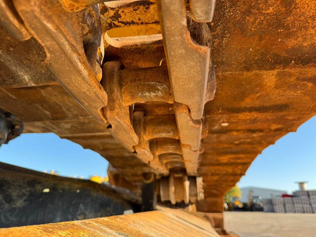 CAT 326FL