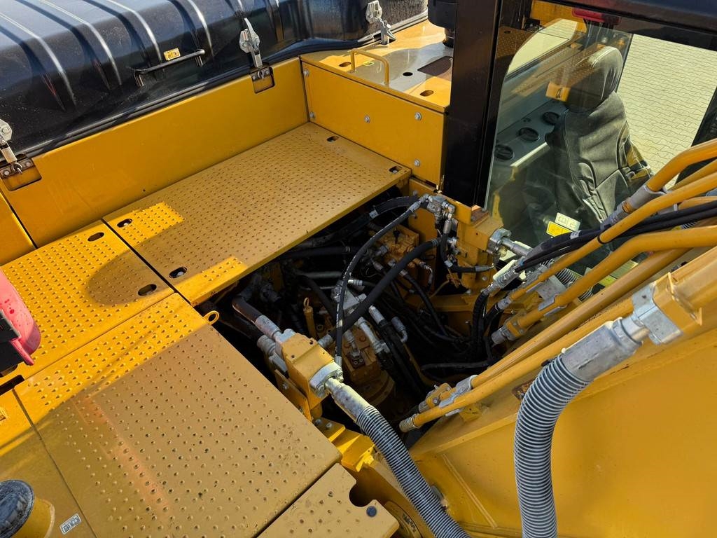 CAT 326FL