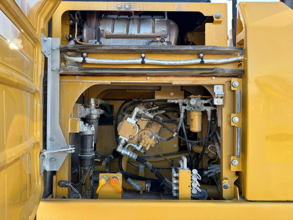CAT 326FL