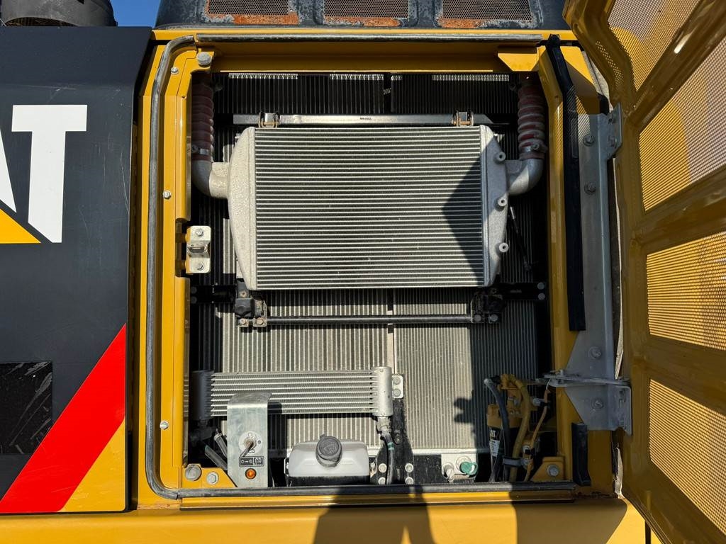 CAT 326FL
