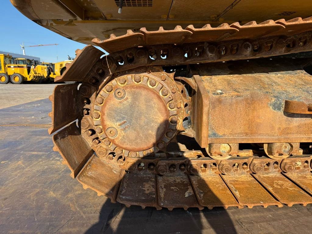 CAT 326FL
