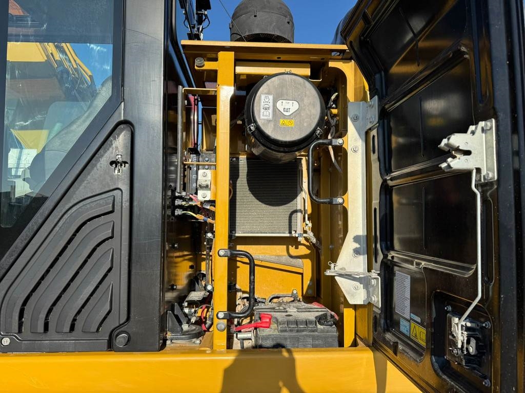 CAT 326FL