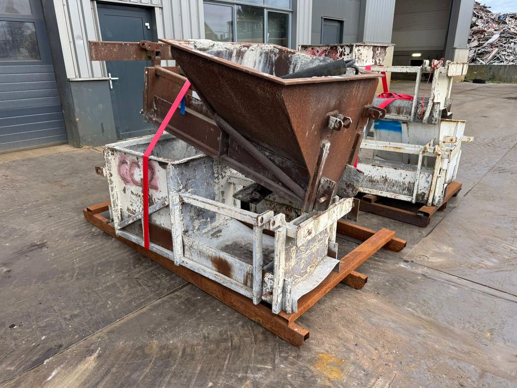 Gomaco GT3400 Concrete Slipform Paver