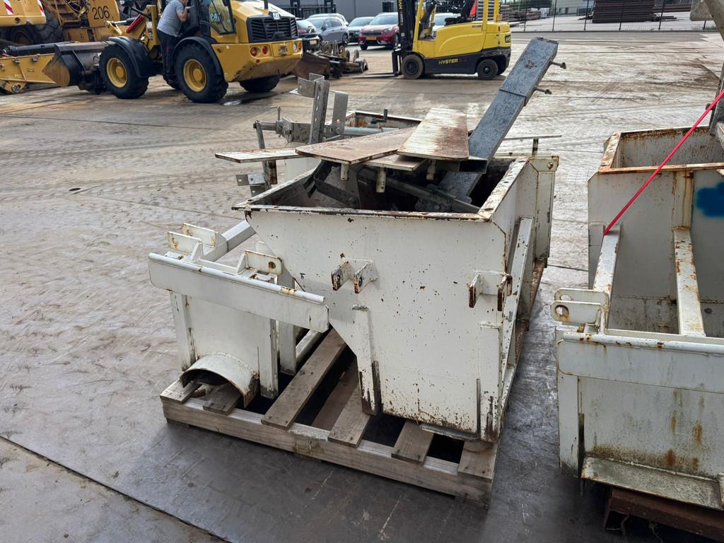 Gomaco GT3400 Concrete Slipform Paver