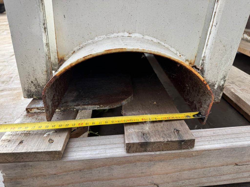 Gomaco GT3400 Concrete Slipform Paver