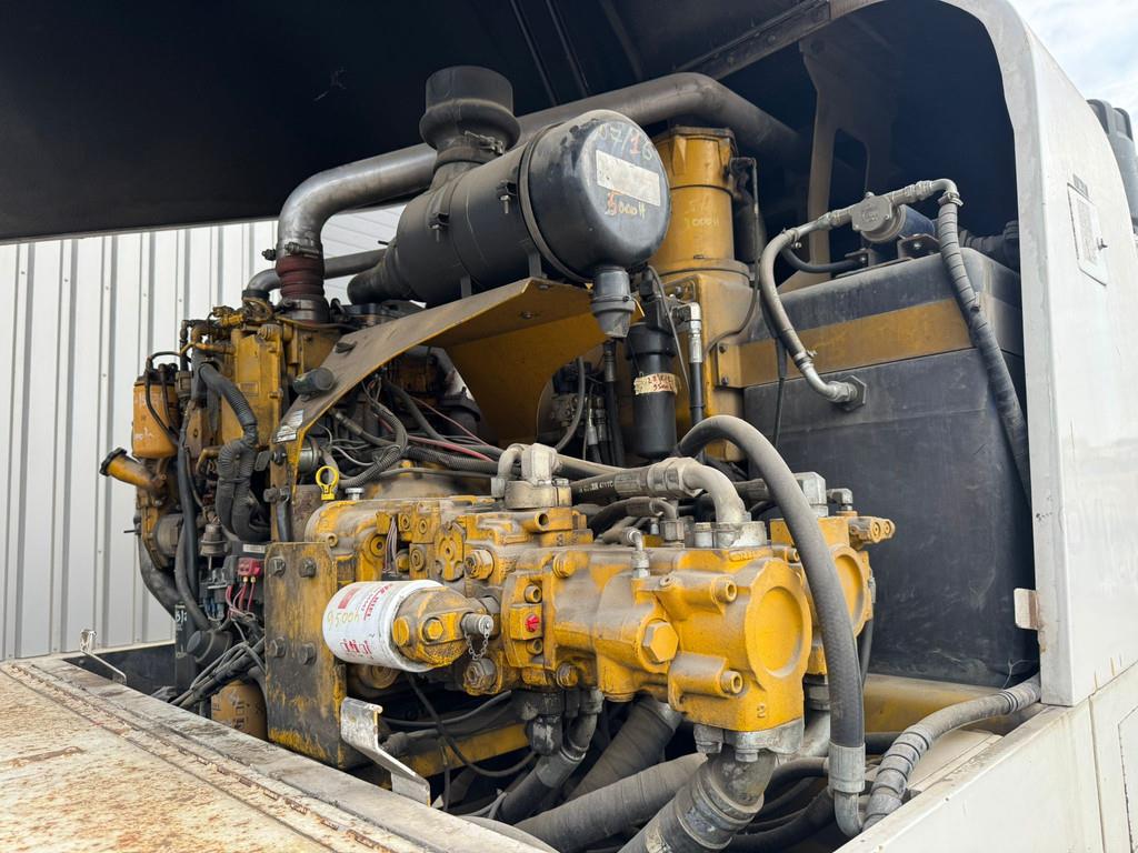 Gomaco GT3400 Concrete Slipform Paver