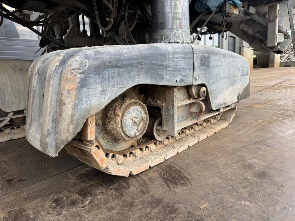 Gomaco GT3400 Concrete Slipform Paver