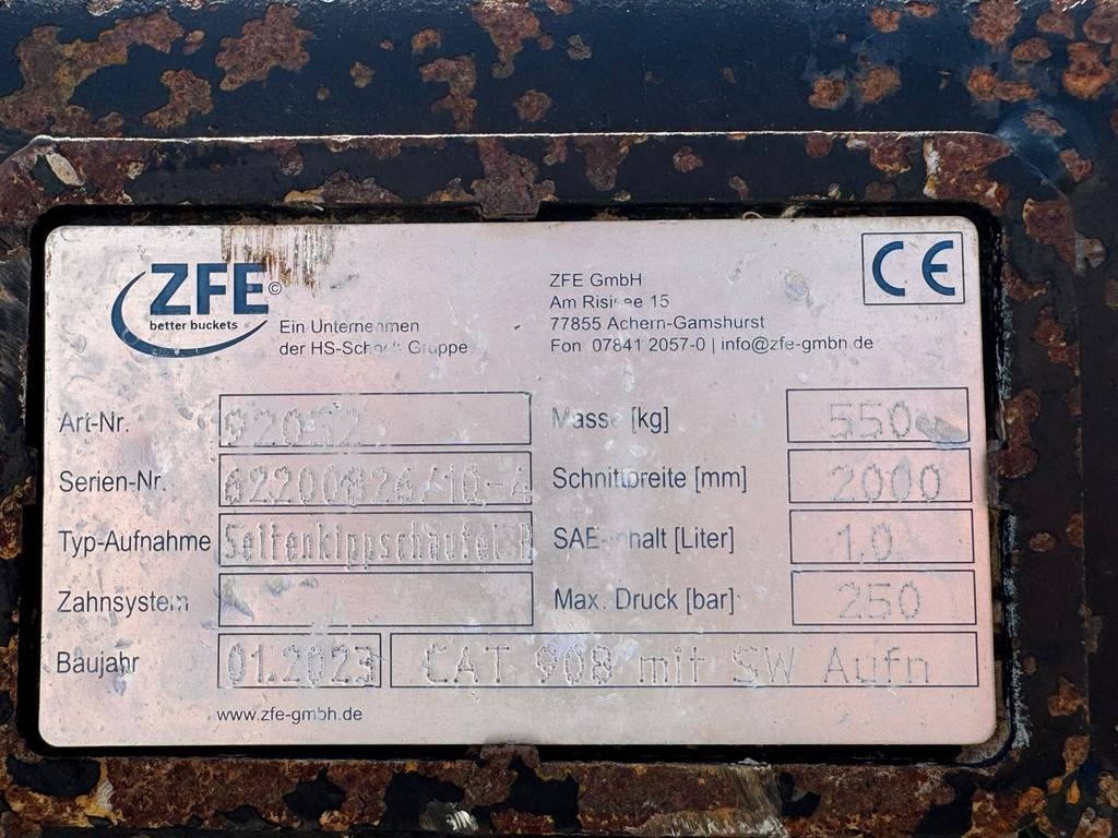 [Other] ZFE Side-Tilting bucket for CAT 908 SW