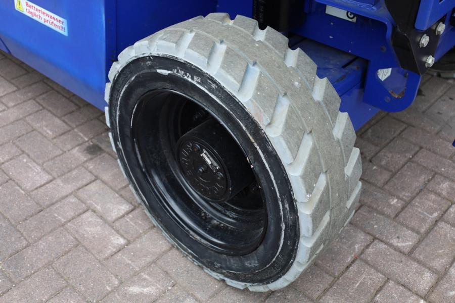 JLG M3369 Hybrid, 12m Working Height, 450kg Capacity,