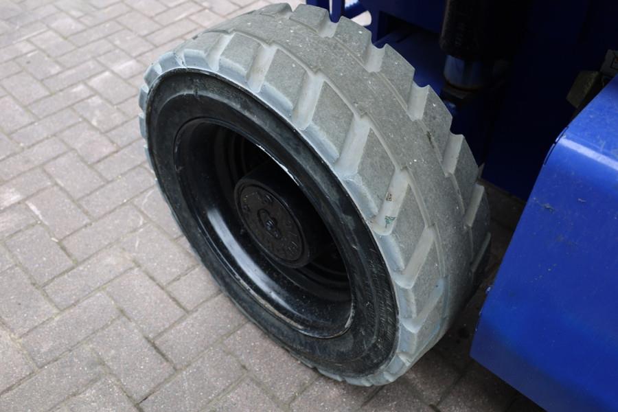 JLG M3369 Hybrid, 12m Working Height, 450kg Capacity,