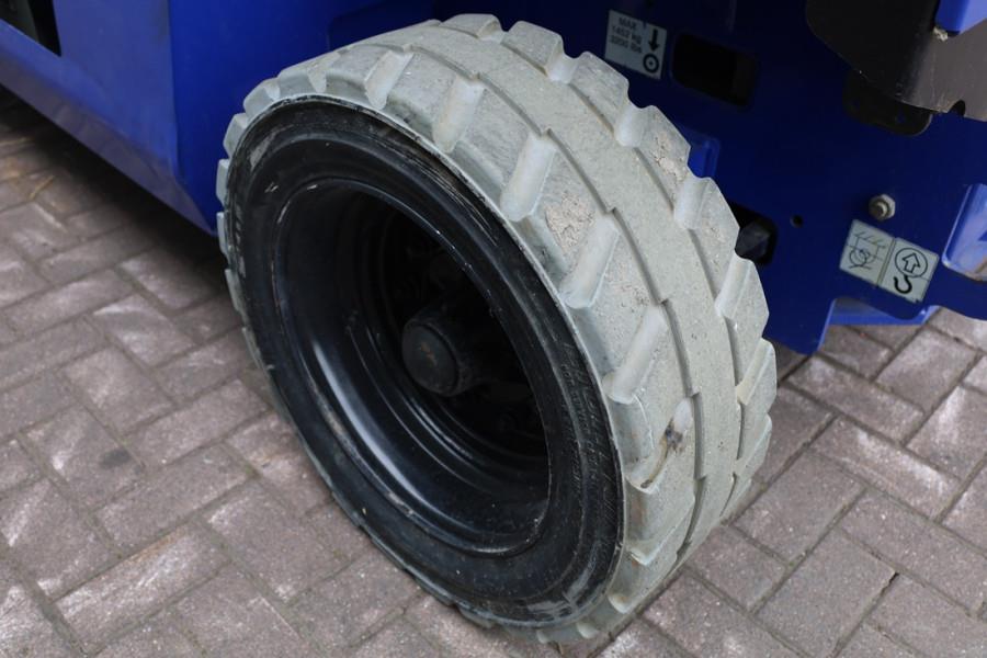 JLG M3369 Hybrid, 12m Working Height, 450kg Capacity,