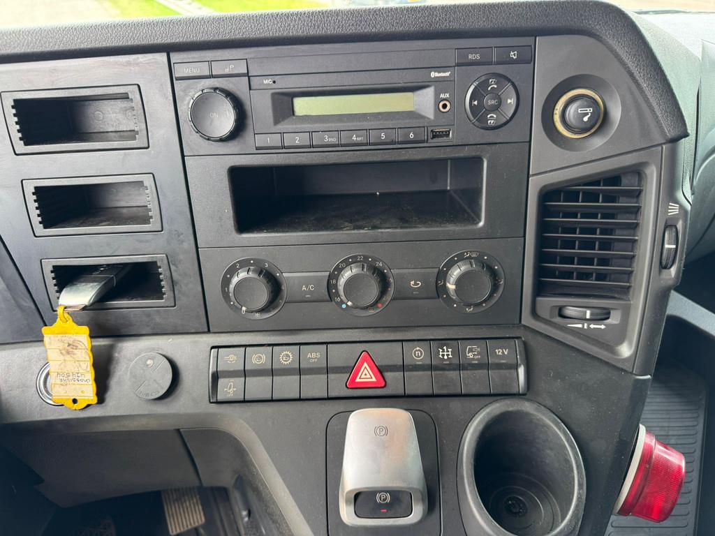 Mercedes-Benz Arocs 4848 8x8 tipper